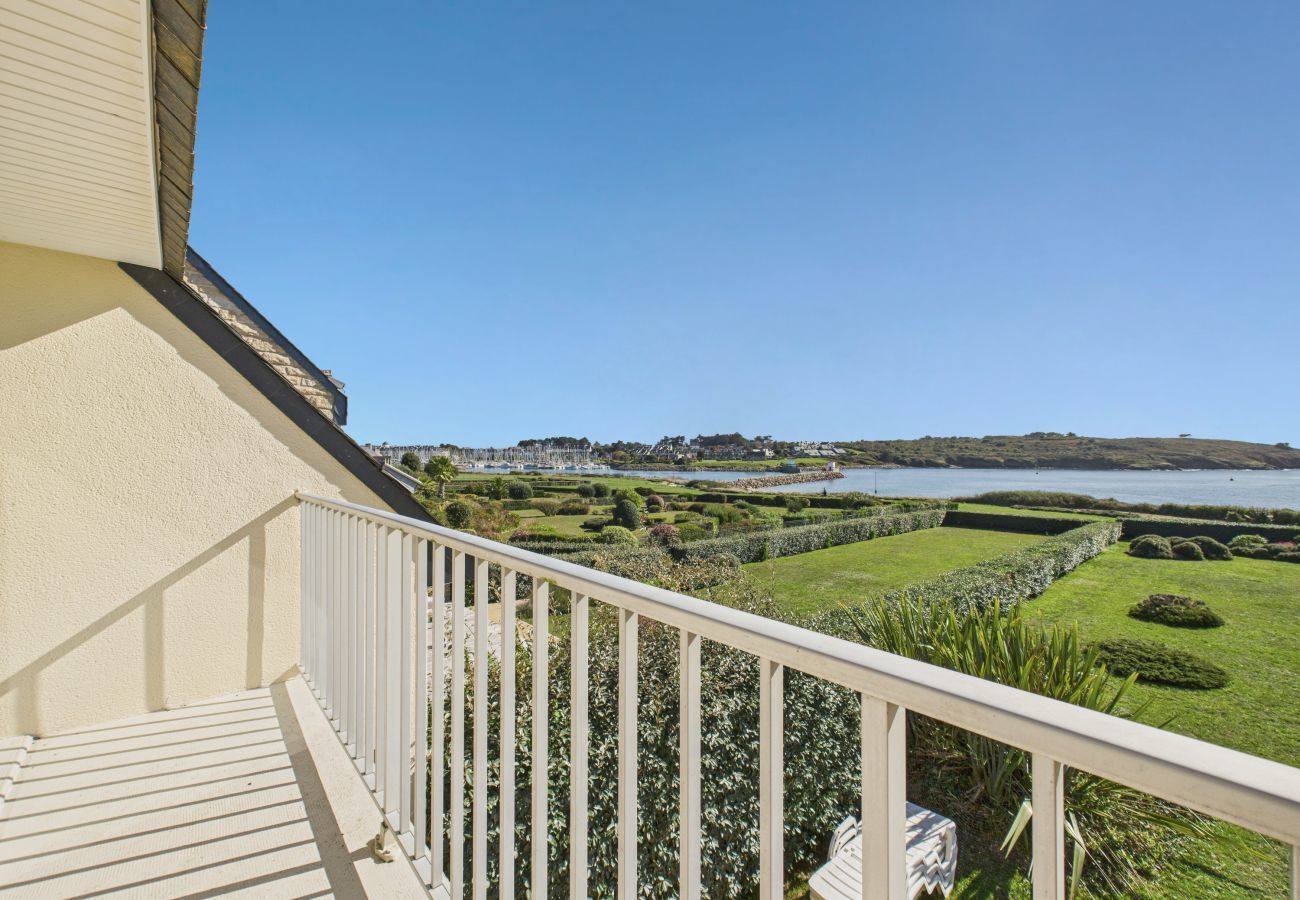 House in Arzon - Facing the Sea – House for 8 with Garden