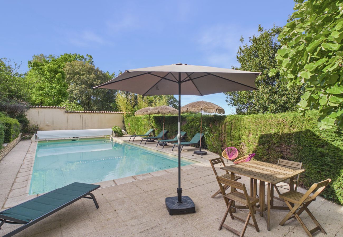 House in Sarlat-la-Canéda - Spacious Family Home with Pool for 12