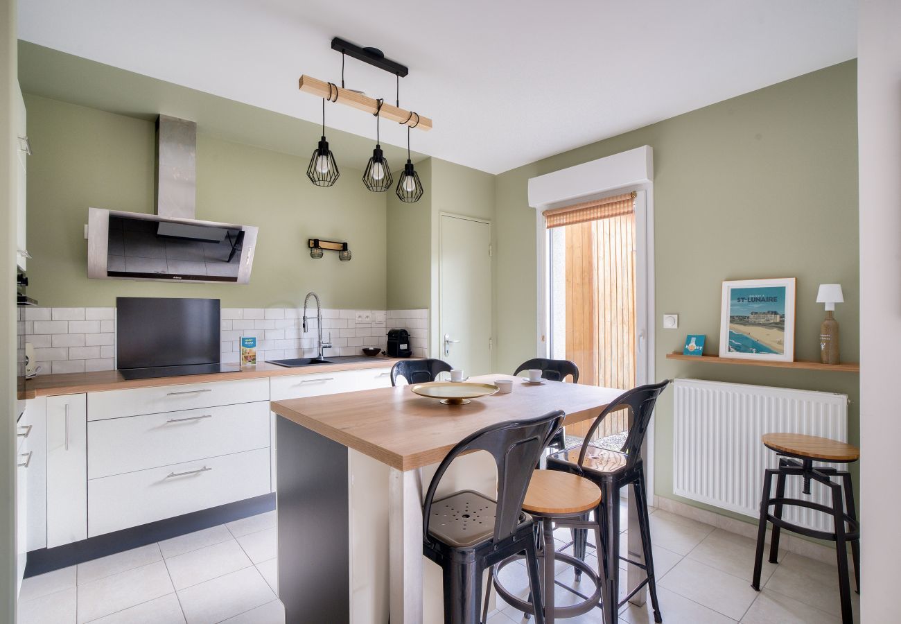 House in Saint-Lunaire - Charming house for 6 with garden