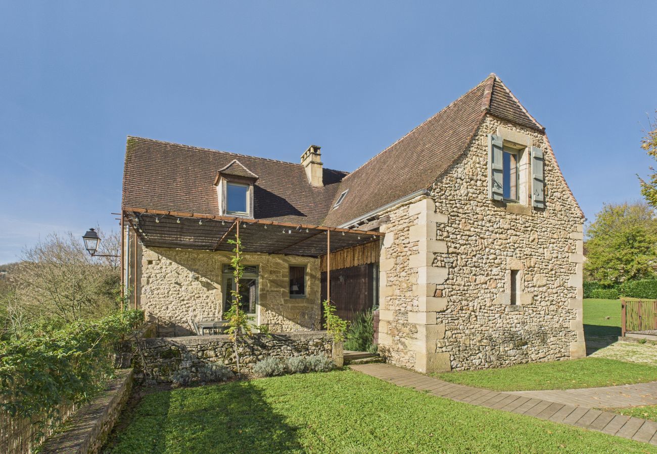 House in Les Eyzies-de-Tayac-Sireuil - Valley View – Large house for 10 – Pool