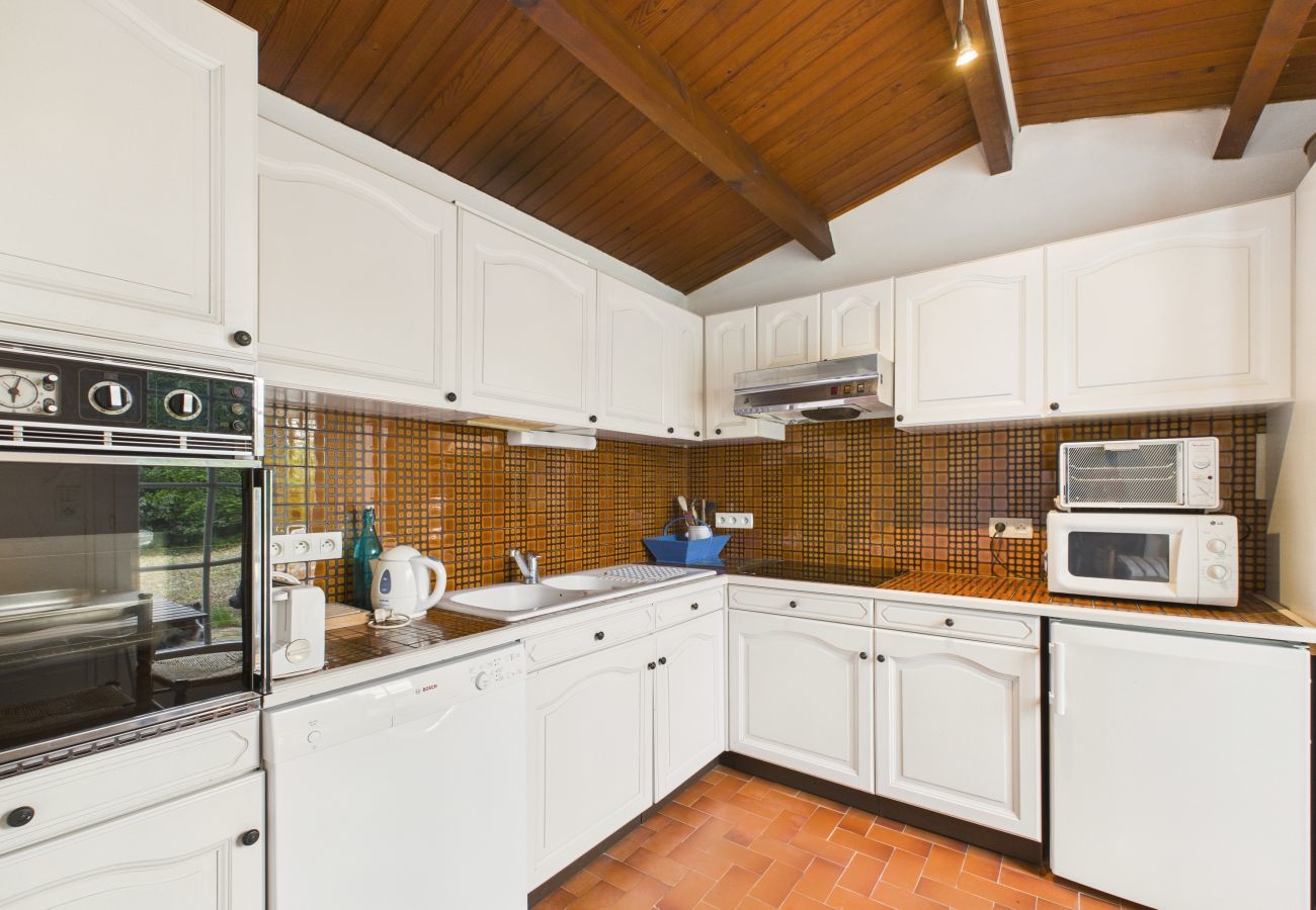 House in Le Bois-Plage-en-Ré - House for 4 adults and 1 child with garden