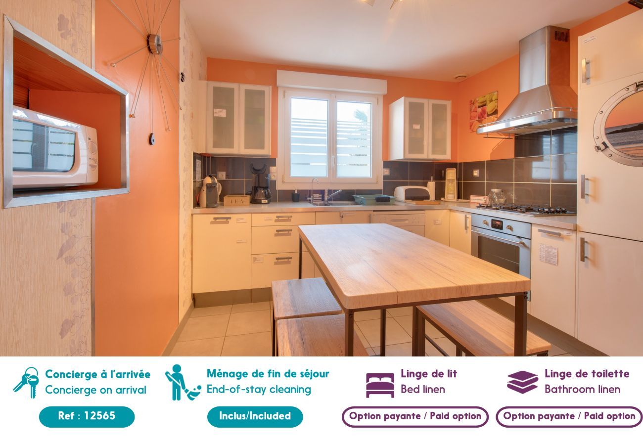 House in Plouguerneau - House for 6 with Large Garden – City Center