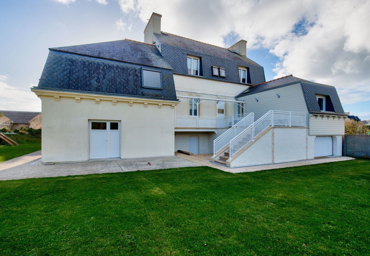 House in Plouguerneau - 800m from the beach – house for 6 with pool table