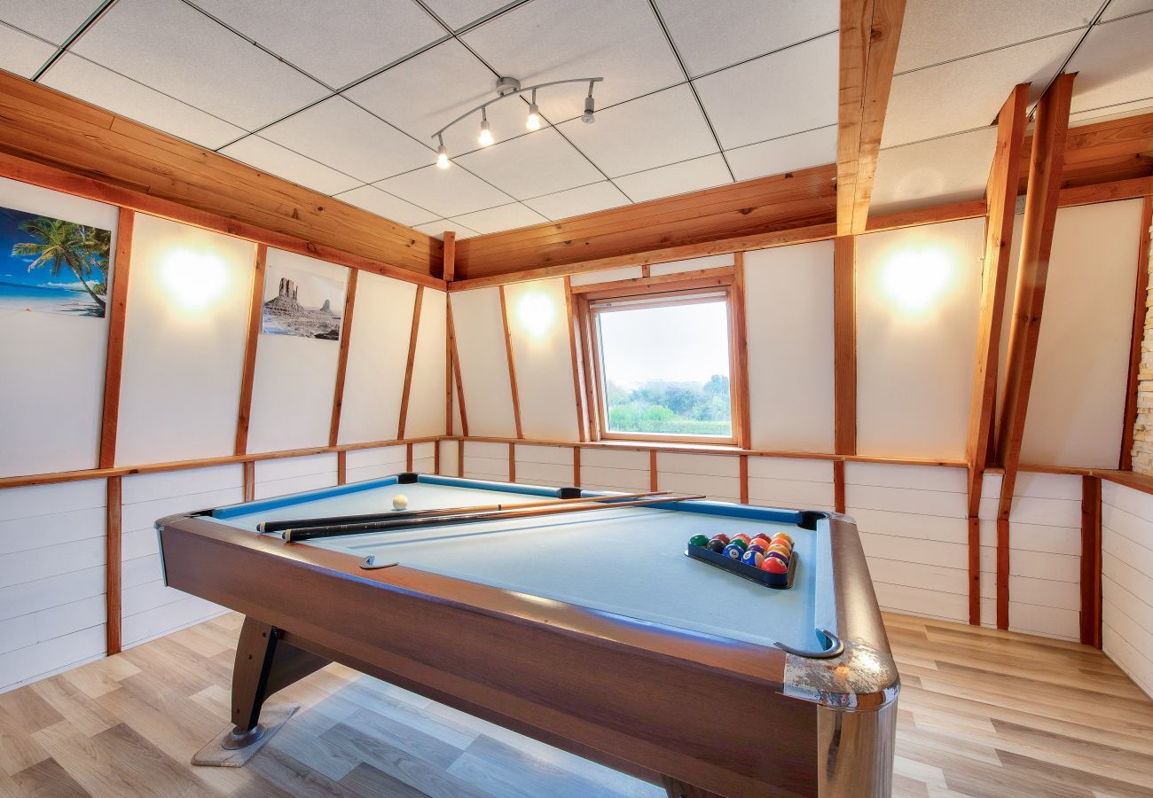 House in Plouguerneau - 800m from the beach – house for 6 with pool table