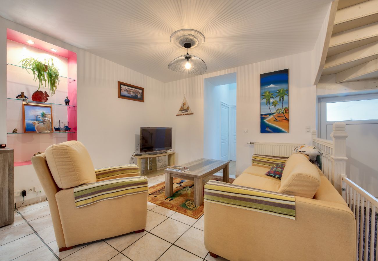 House in Plouguerneau - 800m from the beach – house for 6 with pool table