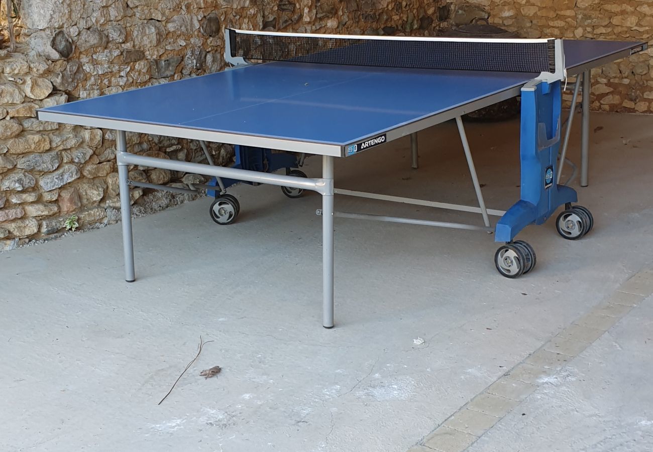 House in Plazac - House for 5 – Large Garden & Terrace – Jacuzzi