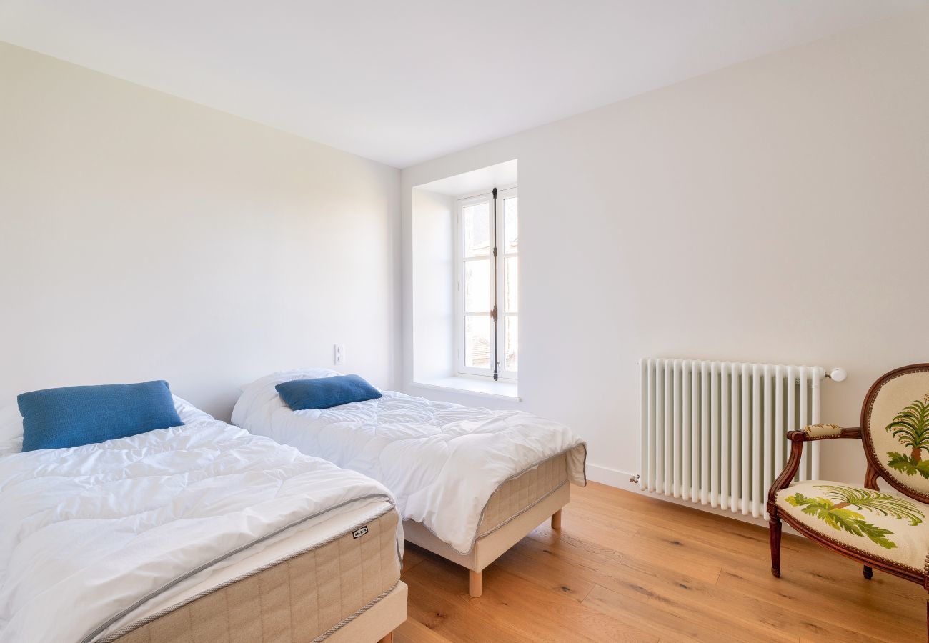 House in Tréméreuc - House for 12 with large garden and swimming pool