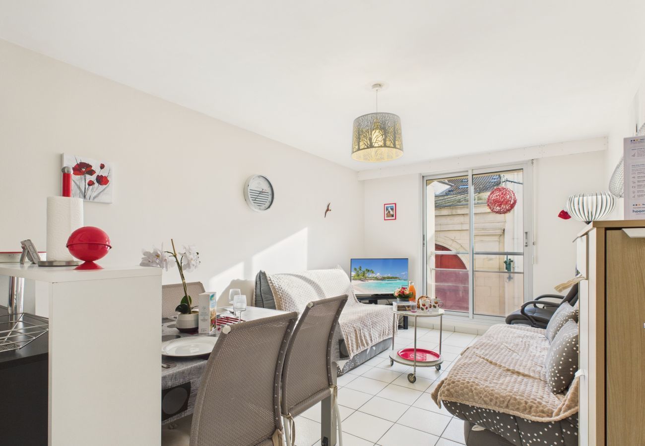 Apartment in Les Sables-d´Olonne - 200m from Grande Plage, apt 2 adults/2 kids