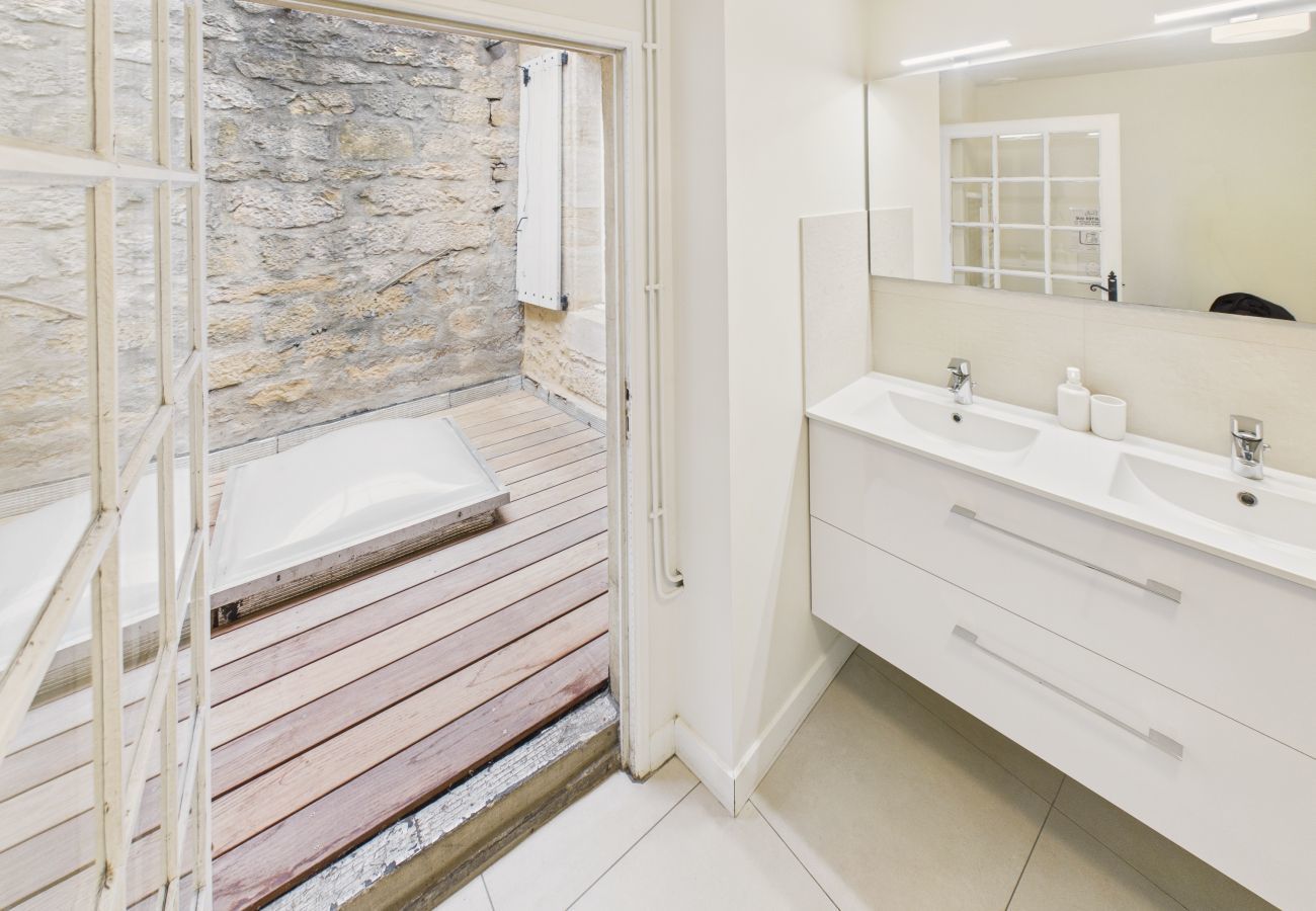 House in Sarlat-la-Canéda - House for 6 with garden, in the heart of Sarlat