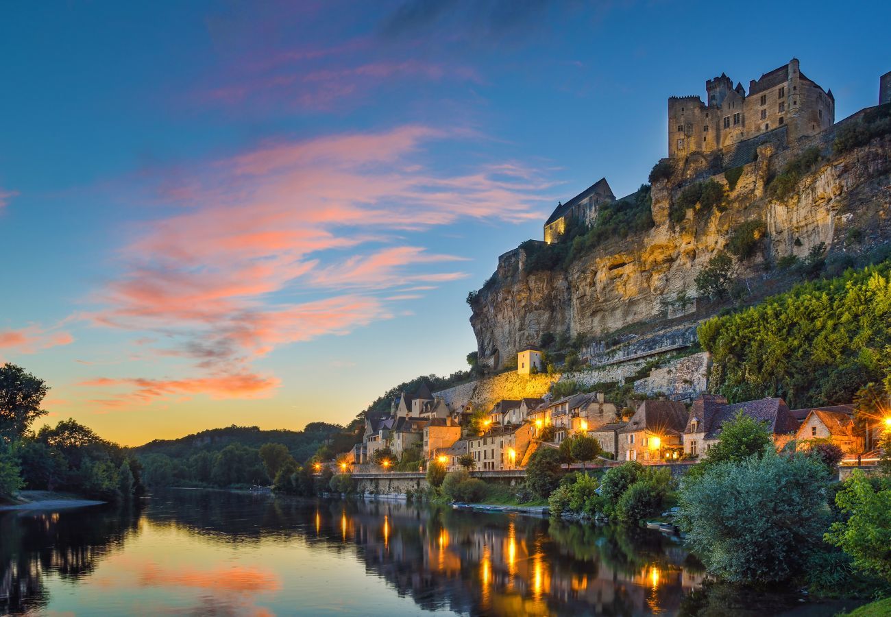 House in Sarlat-la-Canéda - House for 6 with garden, in the heart of Sarlat