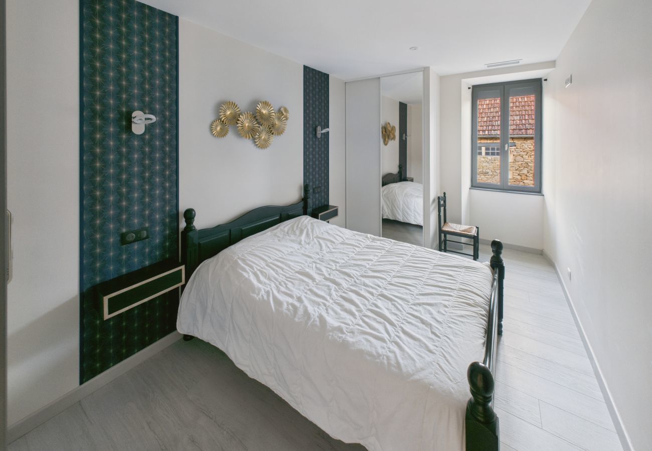 House in Saint-Crépin-et-Carlucet - Shared pool – Countryside cottage for 10