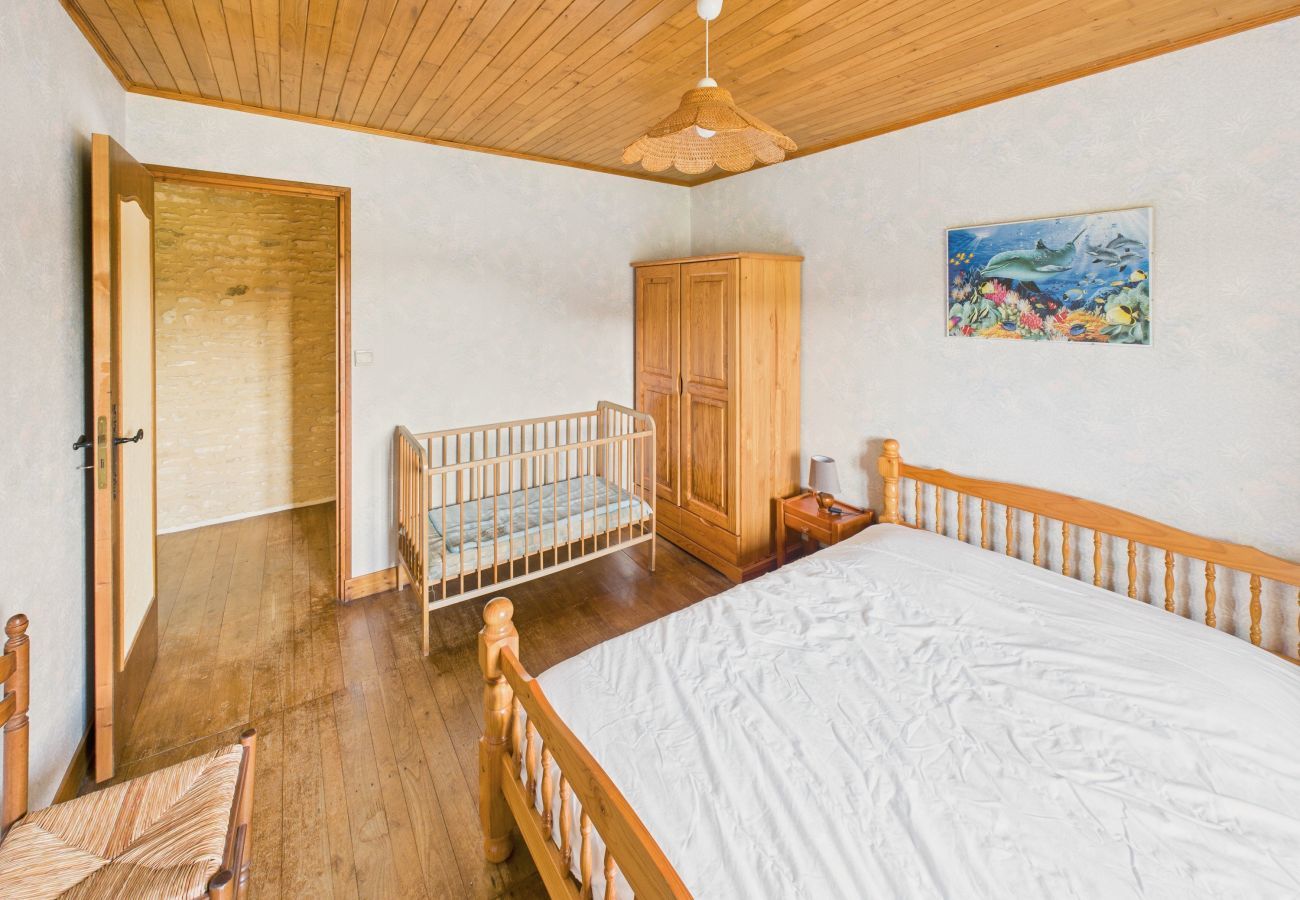 House in Saint-Crépin-et-Carlucet - Cottage for 12 with terrace and shared pool