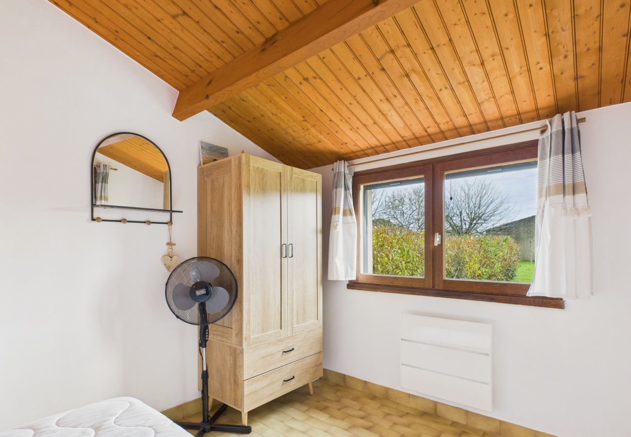 House in Saint-Vincent-sur-Jard - 500m to beach, house with garden for 6