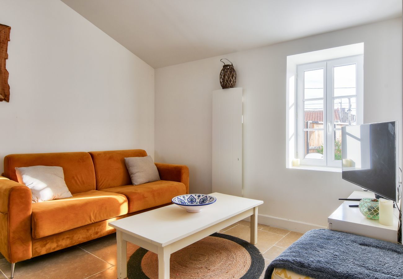 House in La Guérinière - Charming house with garden, 100m from the beach