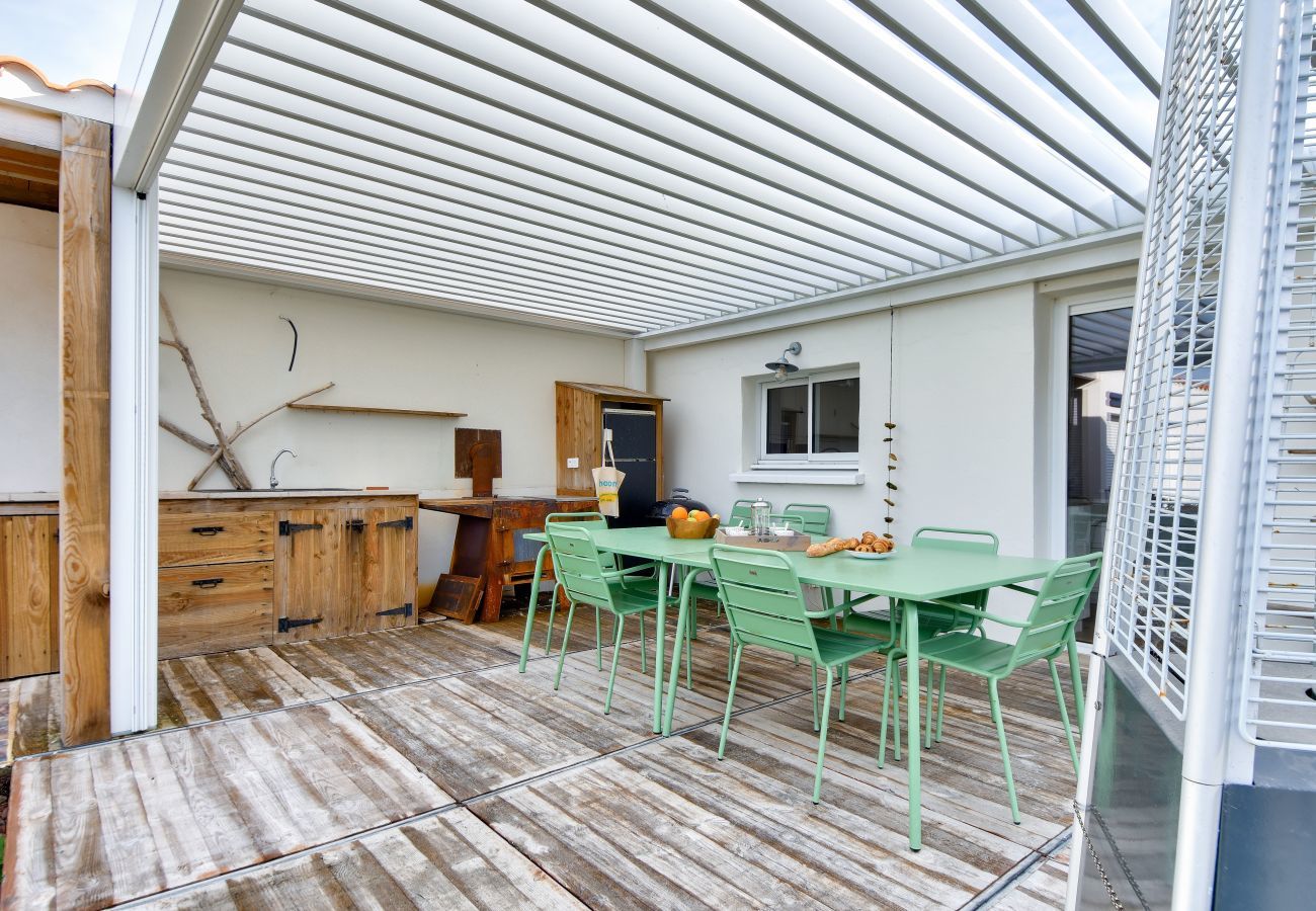 House in La Guérinière - Charming house with garden, 100m from the beach