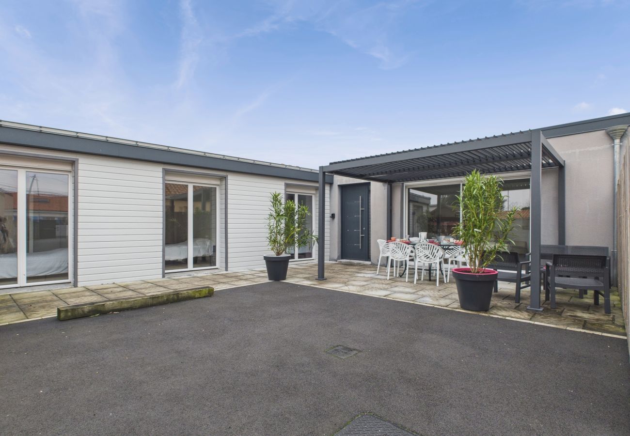 House in La Plaine-sur-Mer - Comfort for 6 to 800 m from the beach