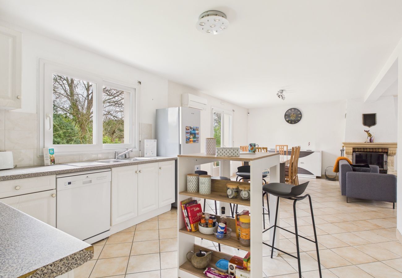 House in Clohars-Fouesnant - Family home for 4 adults and 4 children – Garden