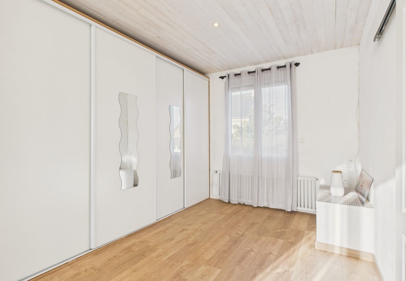 House in Erquy - 400 m from the beach - House with garden for 6