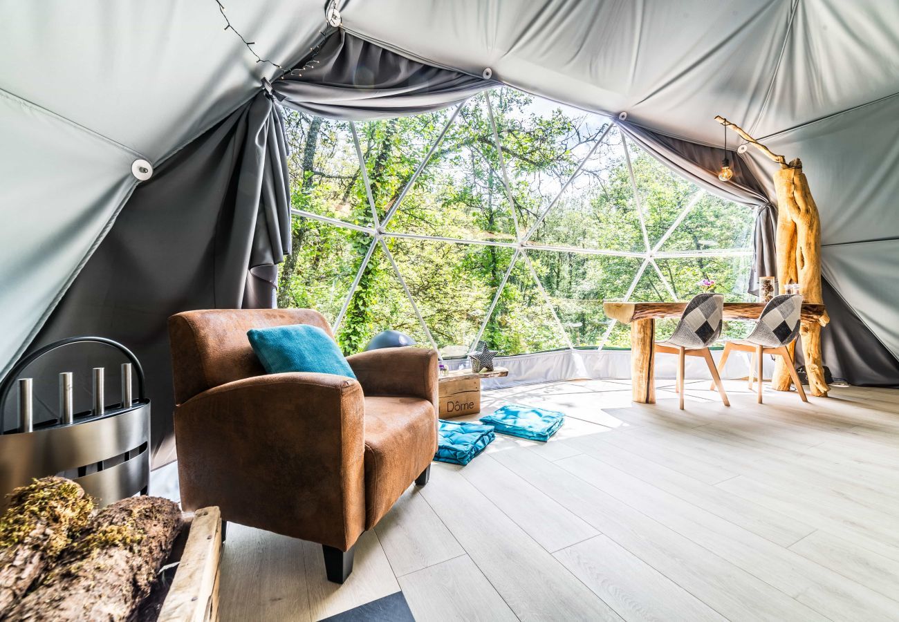 Bungalow in La Dornac - “La Belle Étoile” – Luxury Dome 40 m² – Jacuzzi