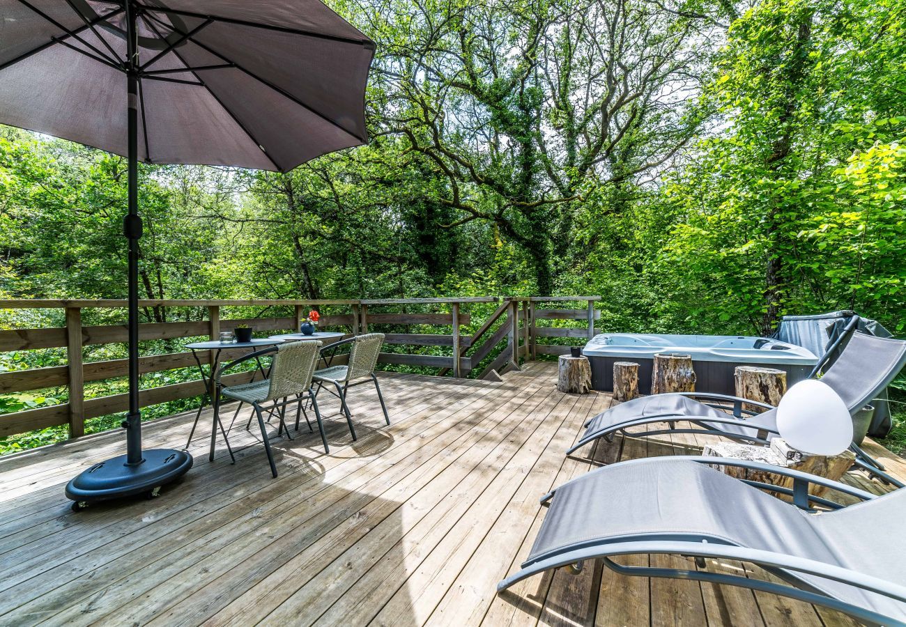 Bungalow in La Dornac - “La Belle Étoile” – Luxury Dome 40 m² – Jacuzzi