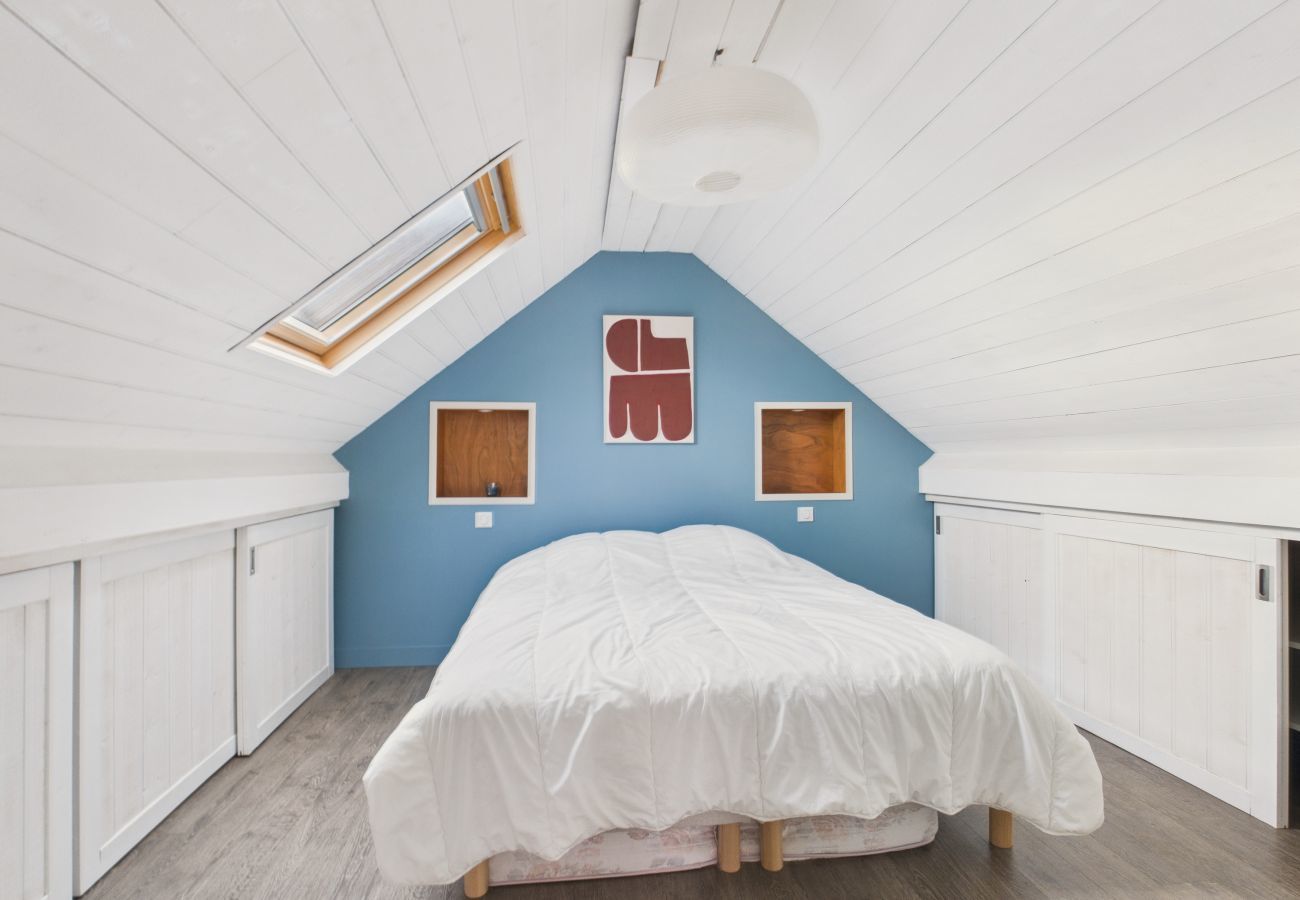 House in Le Pouliguen - 800m from beach, house w/ terrace for 6