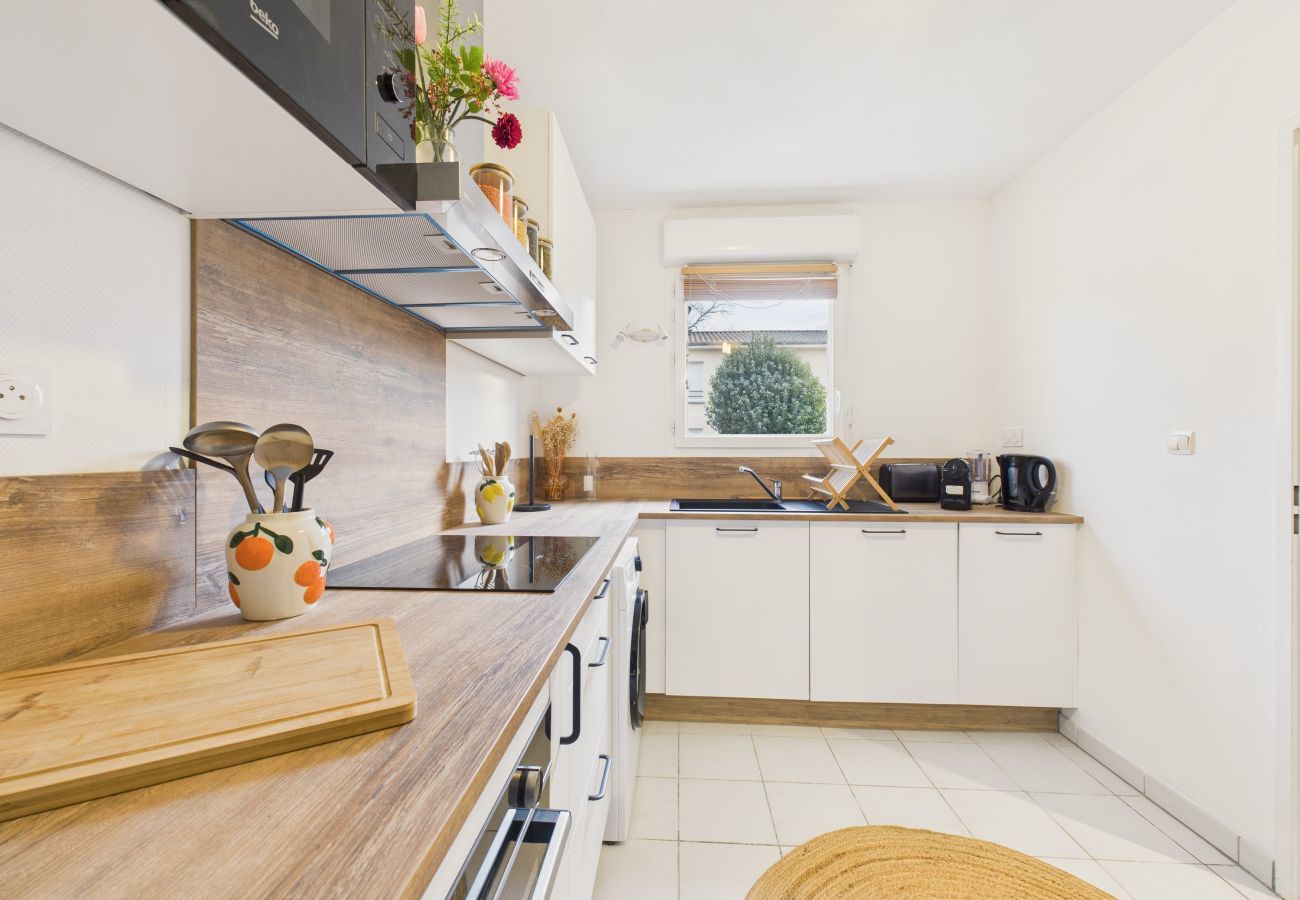 House in Terrasson-Lavilledieu - Lovely holiday home for 6 with enclosed garden