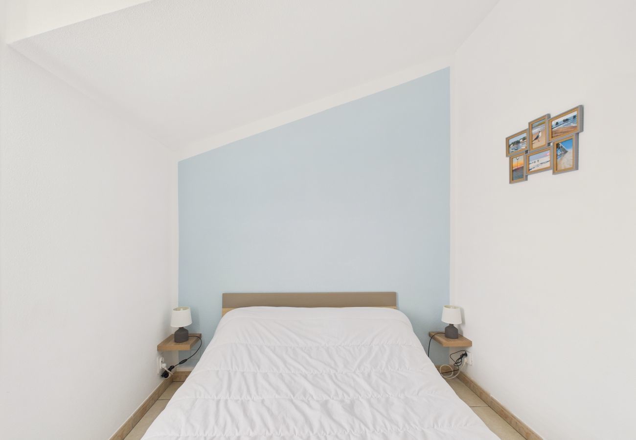 House in Saint-Hilaire-de-Riez - House for 4 with terrace, 200m from the beach