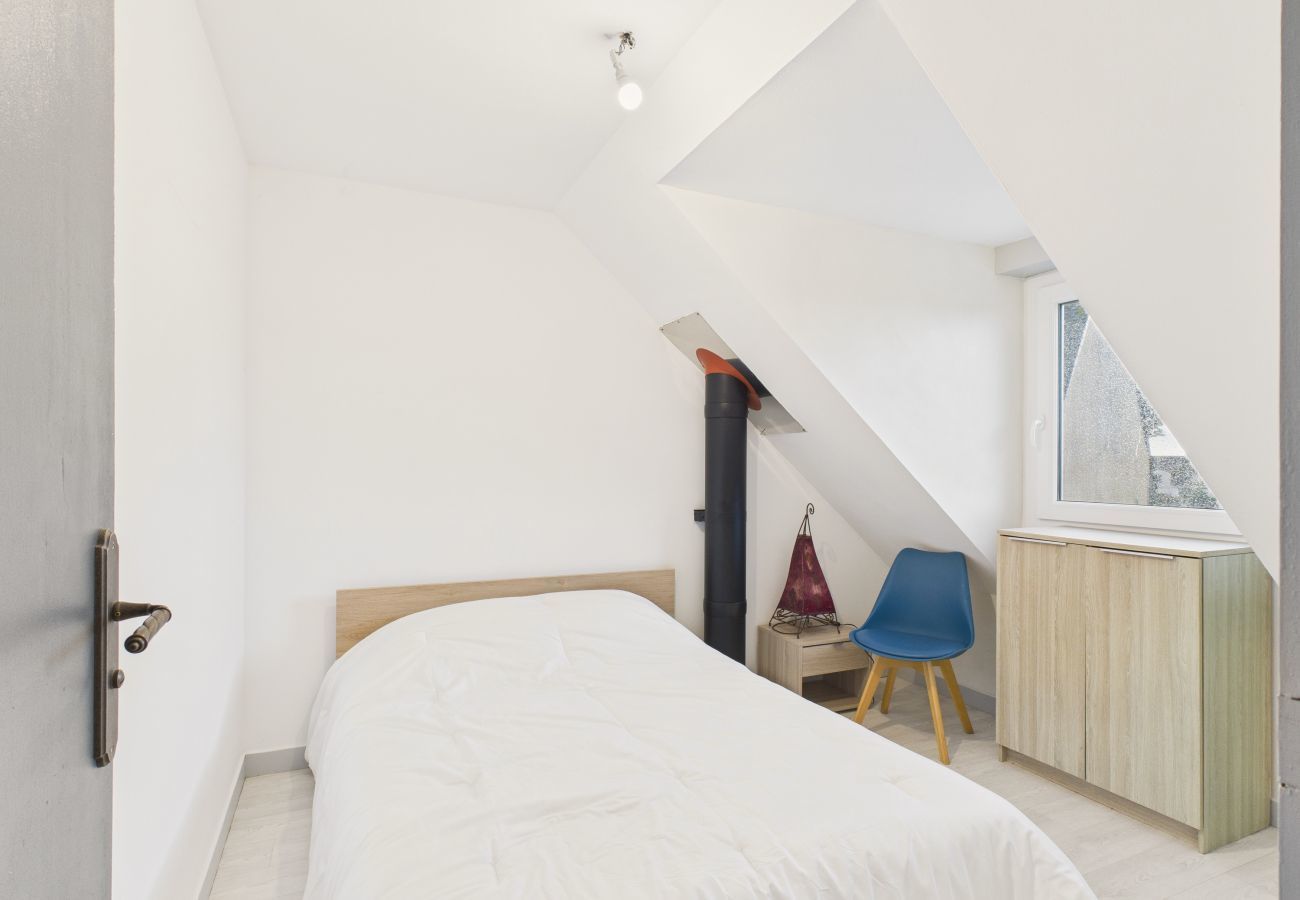 House in Lamballe - House with garden for 8 in Planguenoual