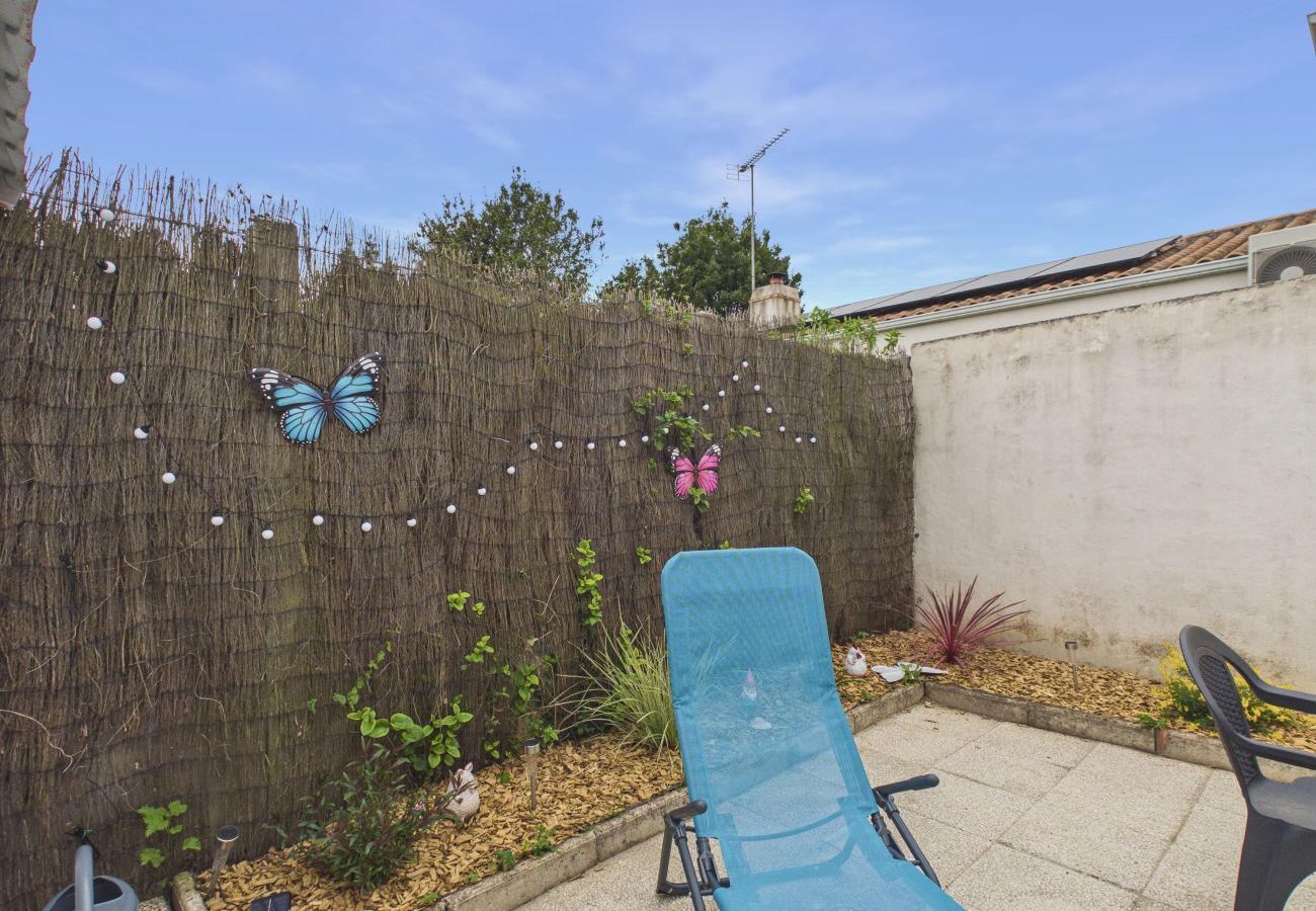 House in Saint-Gilles-Croix-de-Vie - House for 4, terrace, close to train station