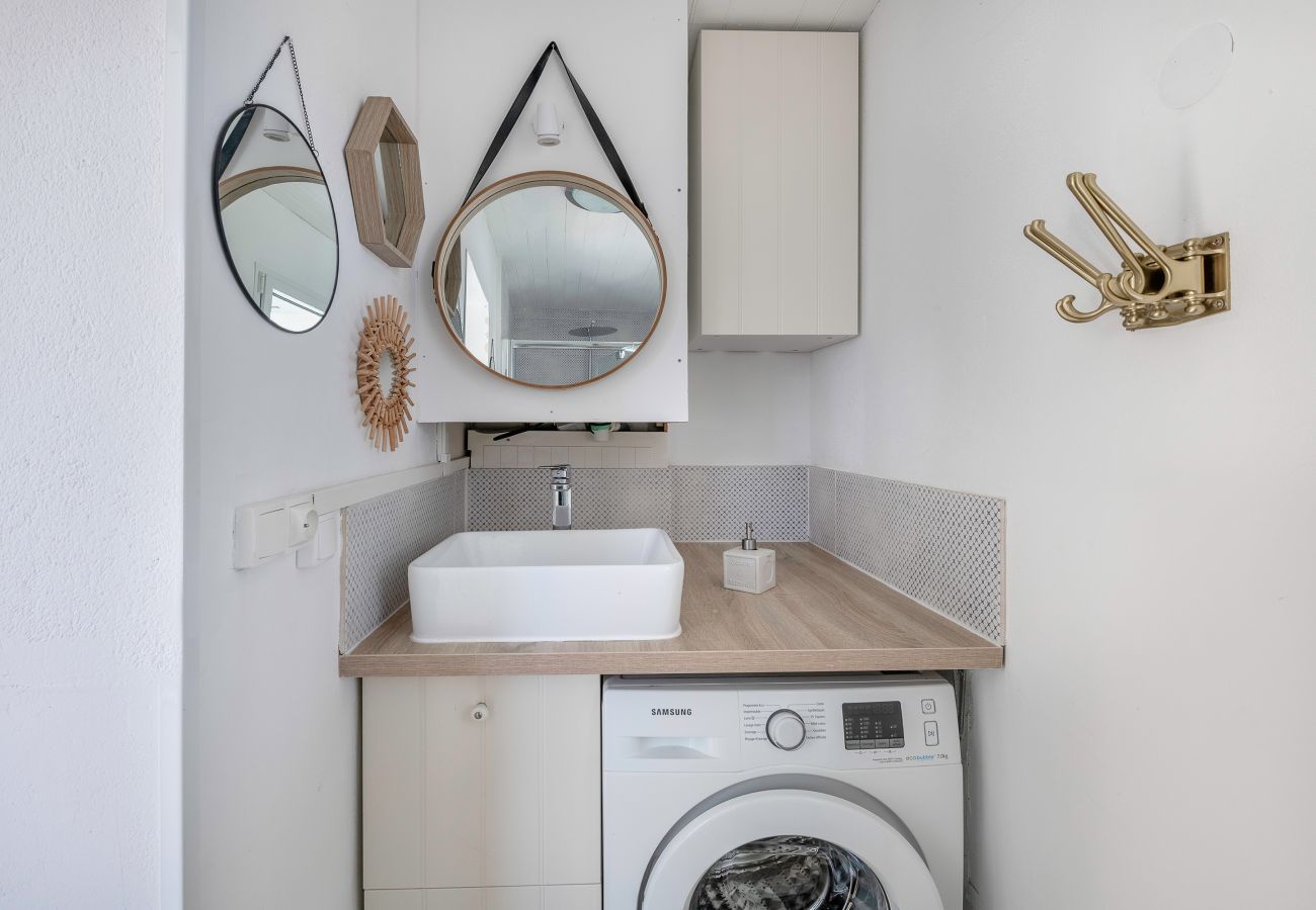 Terraced House in La Bernerie-en-Retz - House 30m from the sea - garden for 4