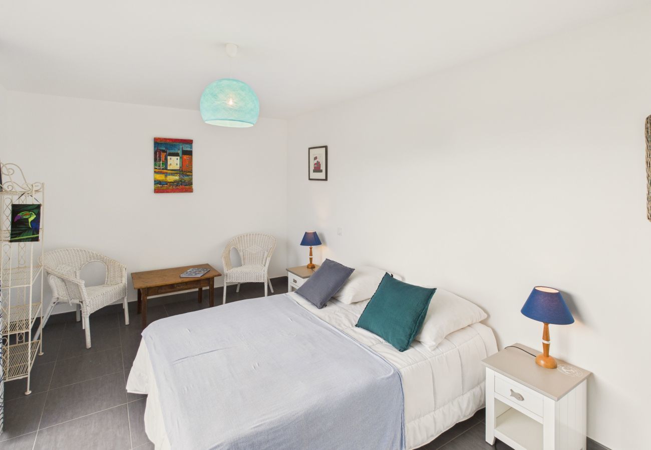 House in Penmarch - Beautiful house for 8 with garden – Sea view