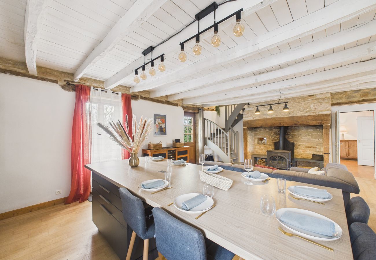 House in La Dornac - Stunning house with pool and garden for 8