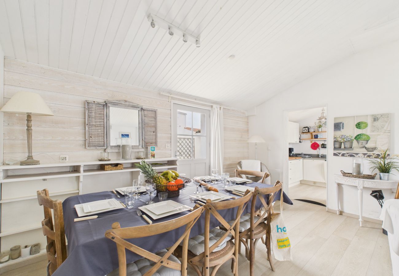 House in L'Epine - 500 m from the beach, garden, house for 8