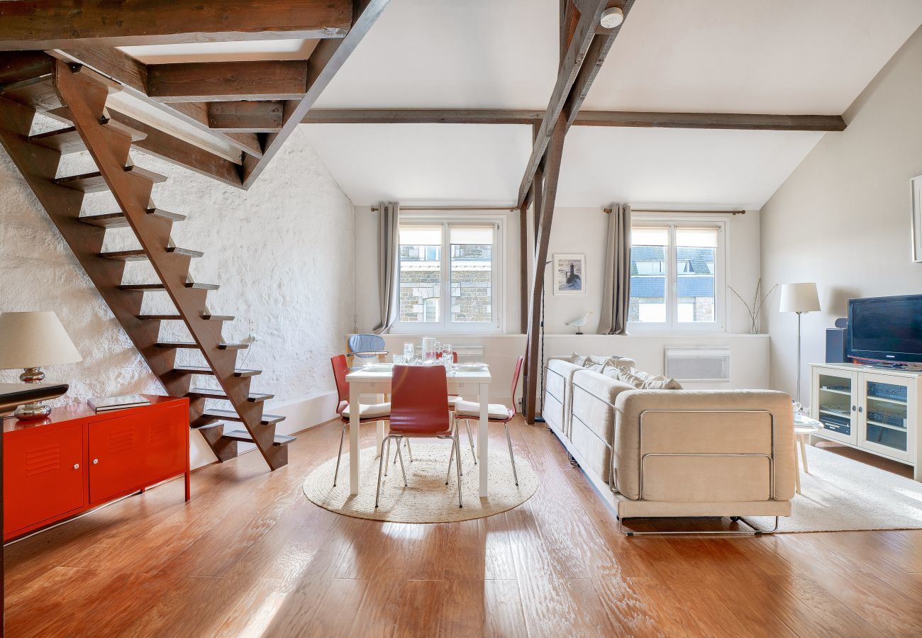 Apartment in Dinard - 400m from the beach, Dinard town centre, stay for 3