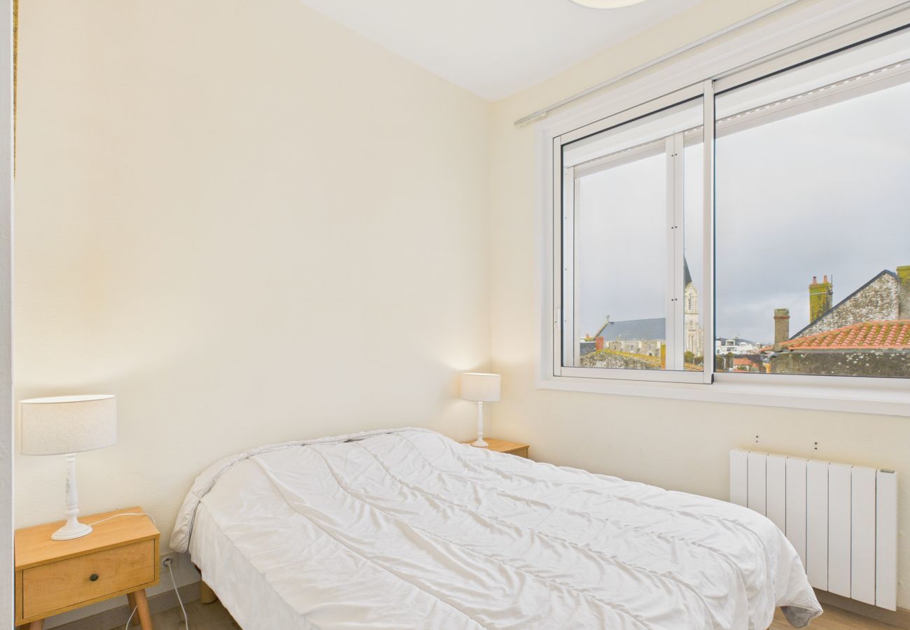 Apartment in Les Sables-d´Olonne - 150m from main beach – apt for 2–5