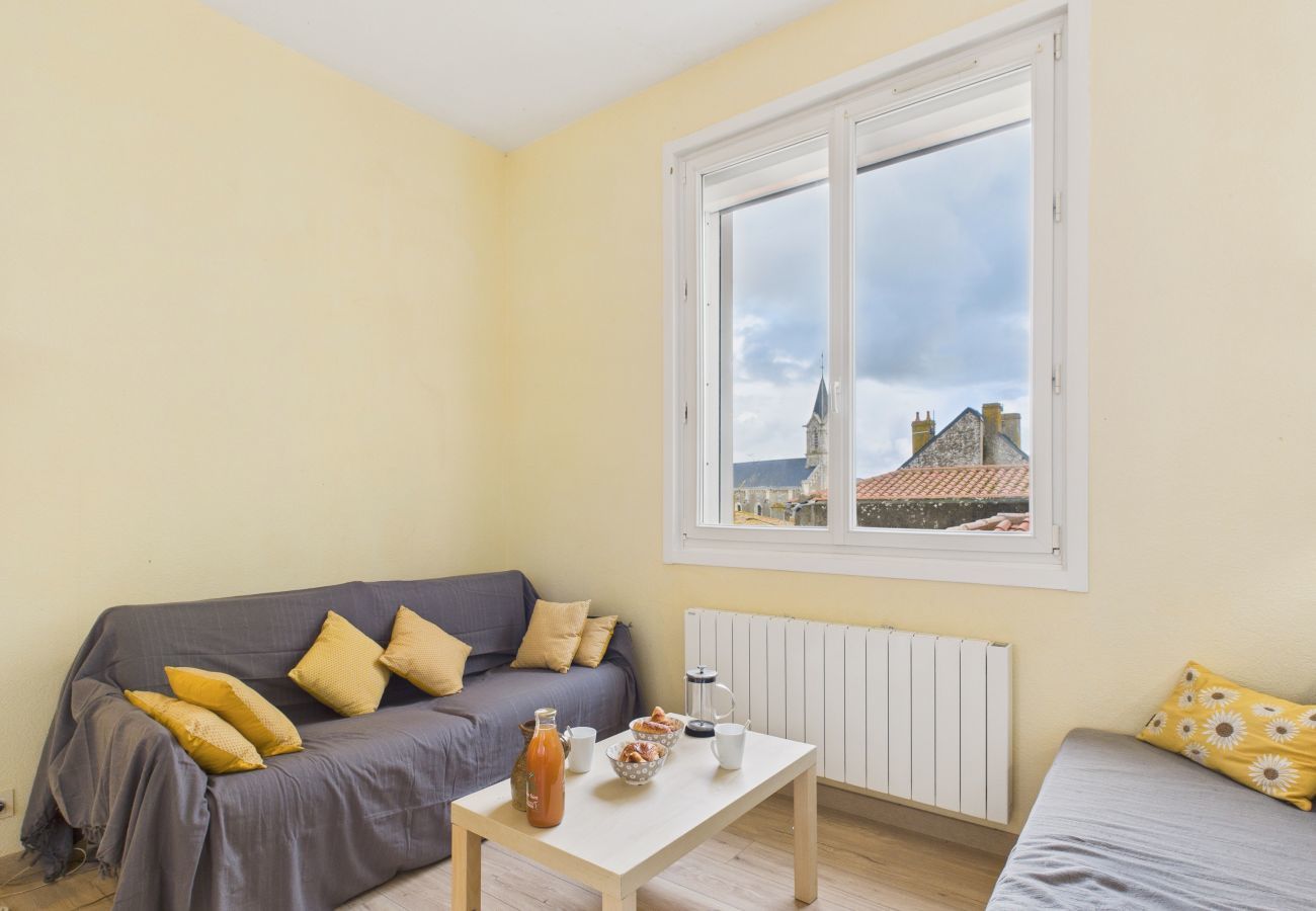 Apartment in Les Sables-d´Olonne - 150m from main beach – apt for 2–5