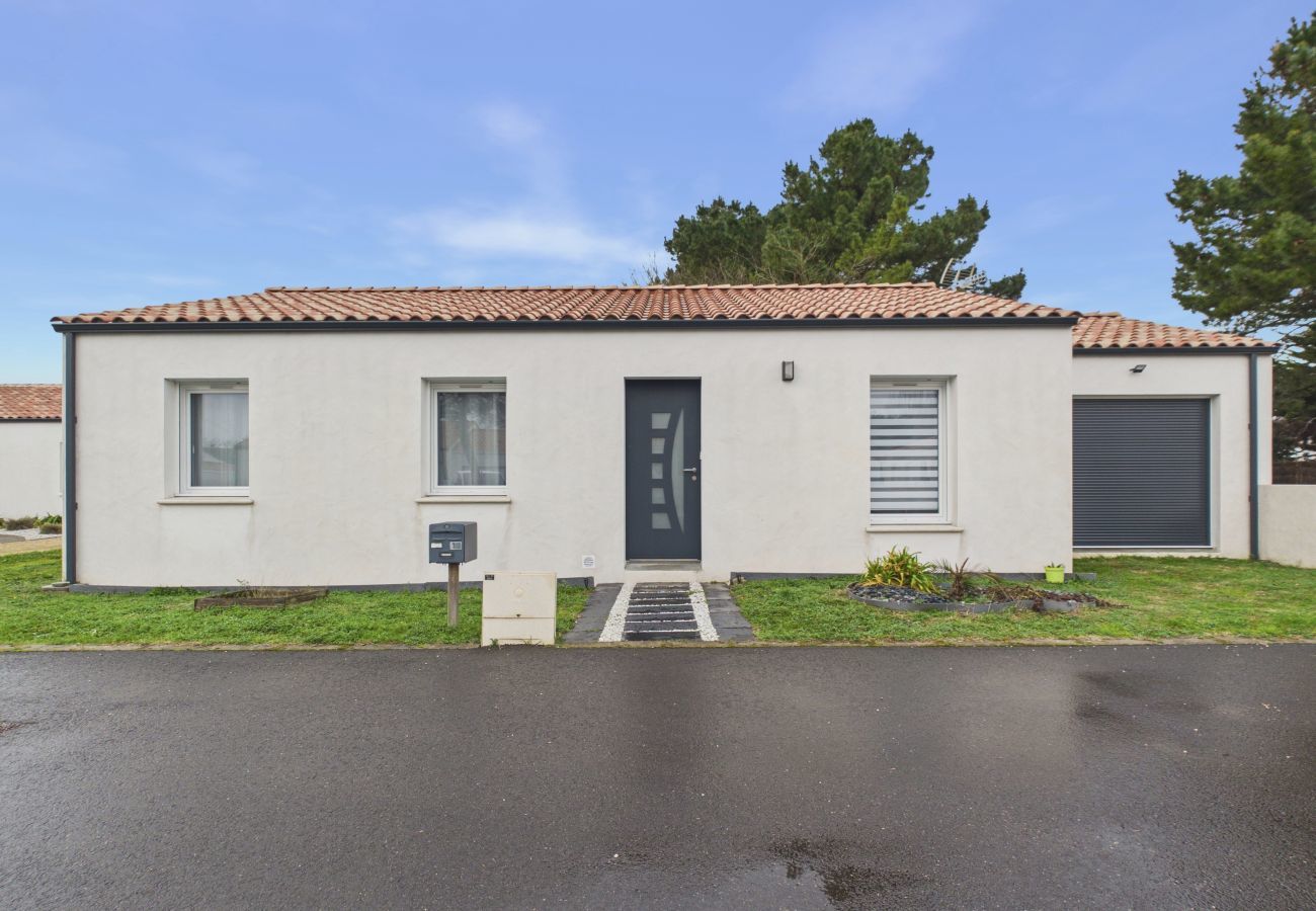 House in Notre-Dame-de-Monts - Comfortable house for 6 with garden and jacuzzi