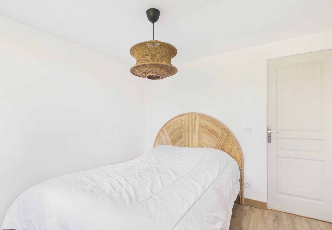 House in Saint-Gilles-Croix-de-Vie - Comfortable house for 8 with garden