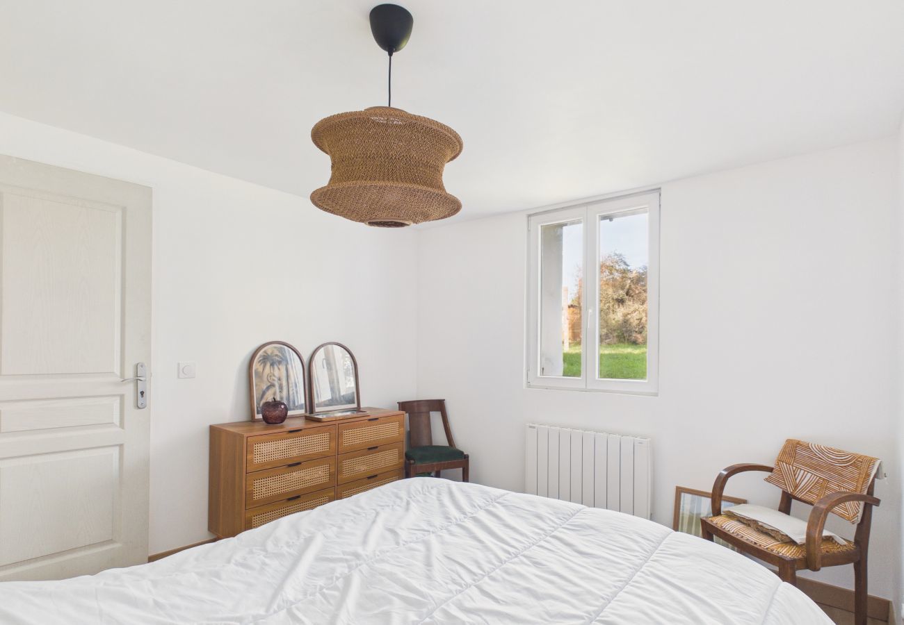 House in Saint-Gilles-Croix-de-Vie - Comfortable house for 8 with garden