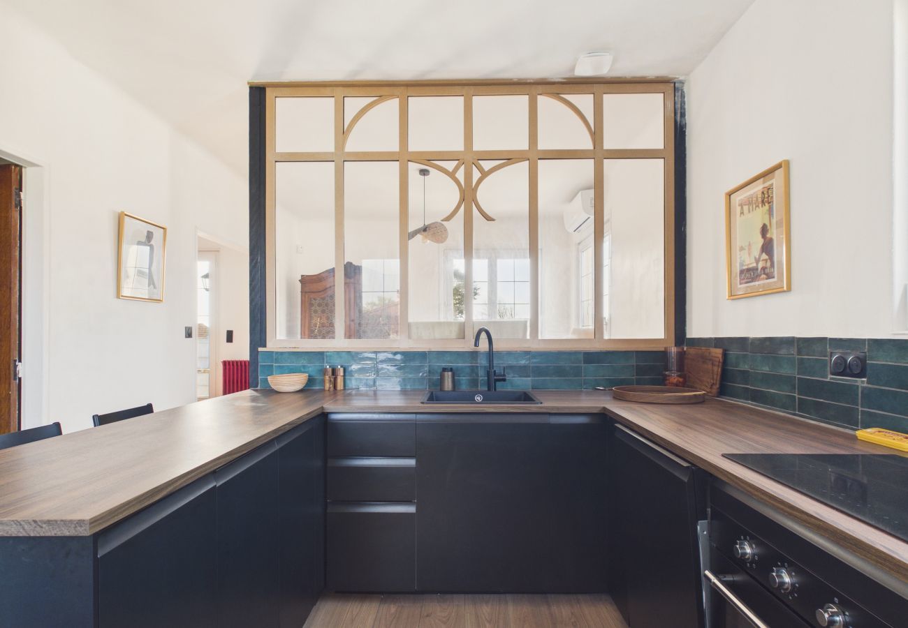 House in Saint-Gilles-Croix-de-Vie - Comfortable house for 8 with garden