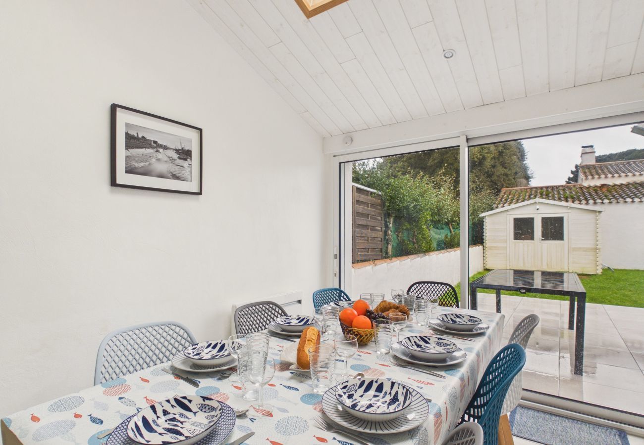 House in Noirmoutier-en-l´Ile - House for 6 with garden, Noirmoutier town centre