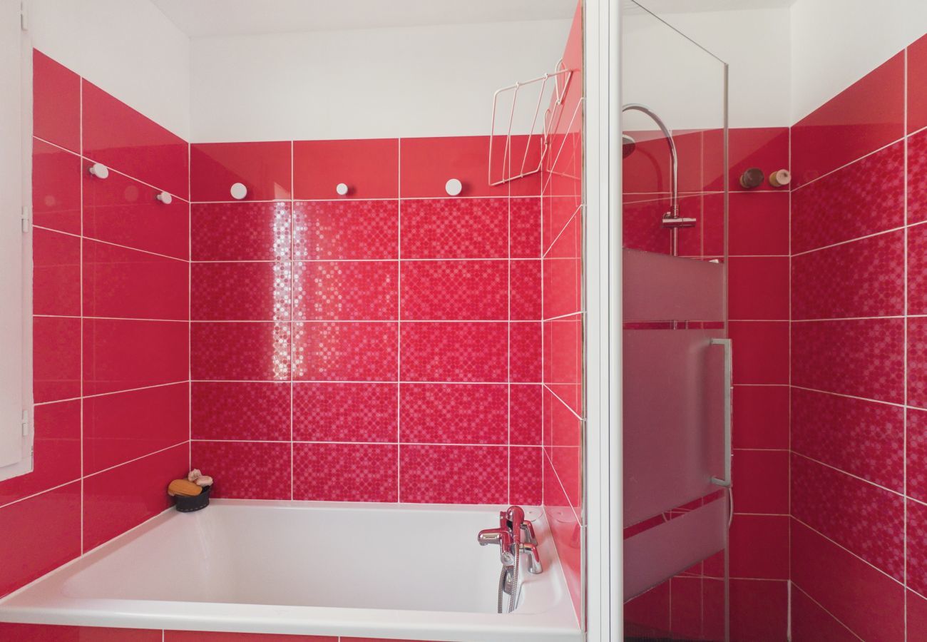 House in Saint-Gilles-Croix-de-Vie - House for 8 with garden, Saint-Gilles town centre