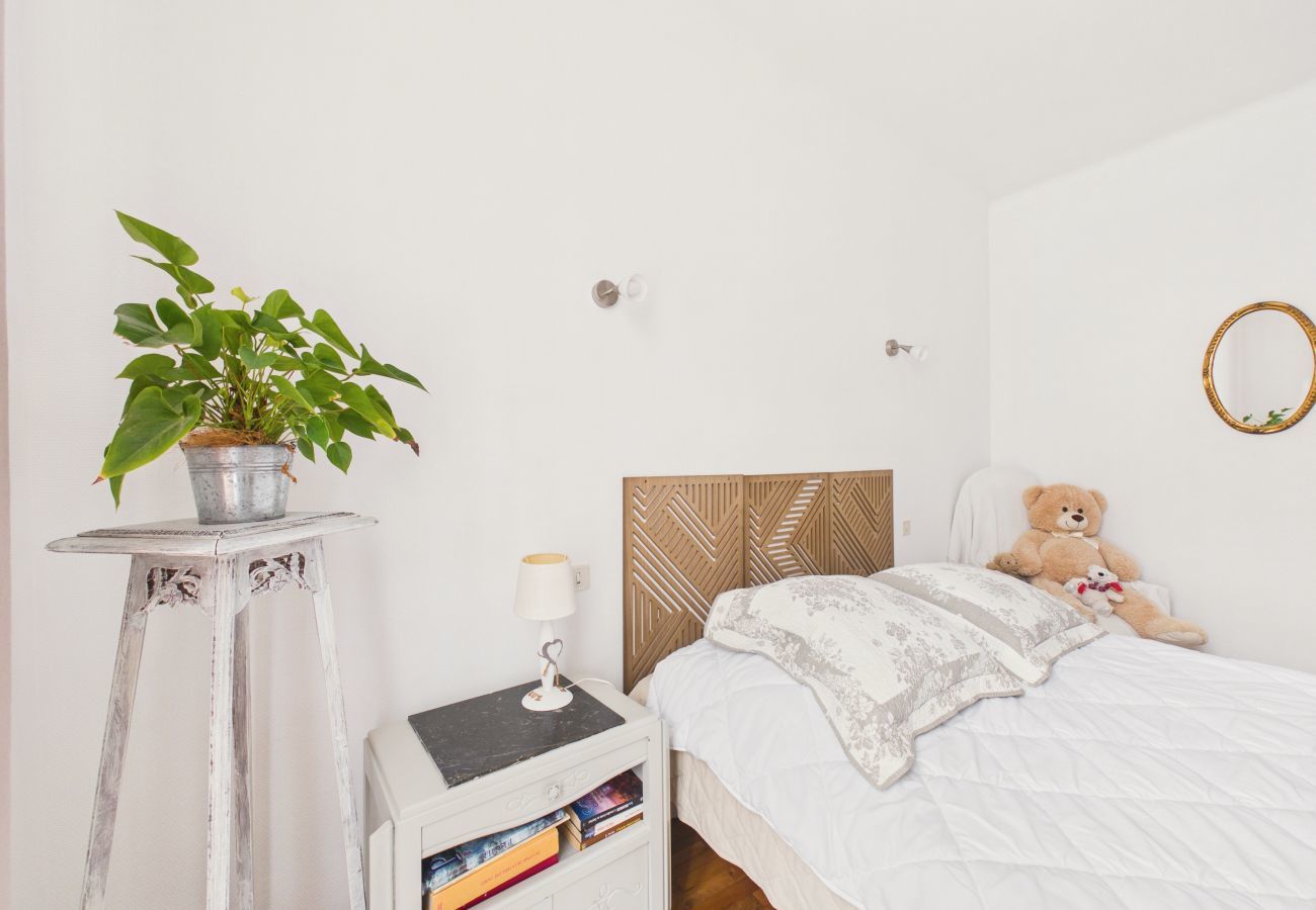 House in Montignac - House for 4 with terrace - Montignac town centre