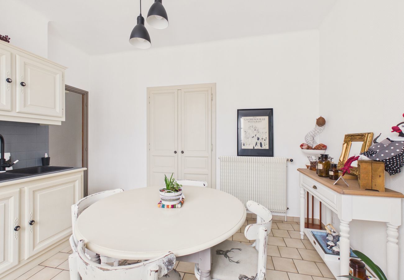 House in Montignac - House for 4 with terrace - Montignac town centre