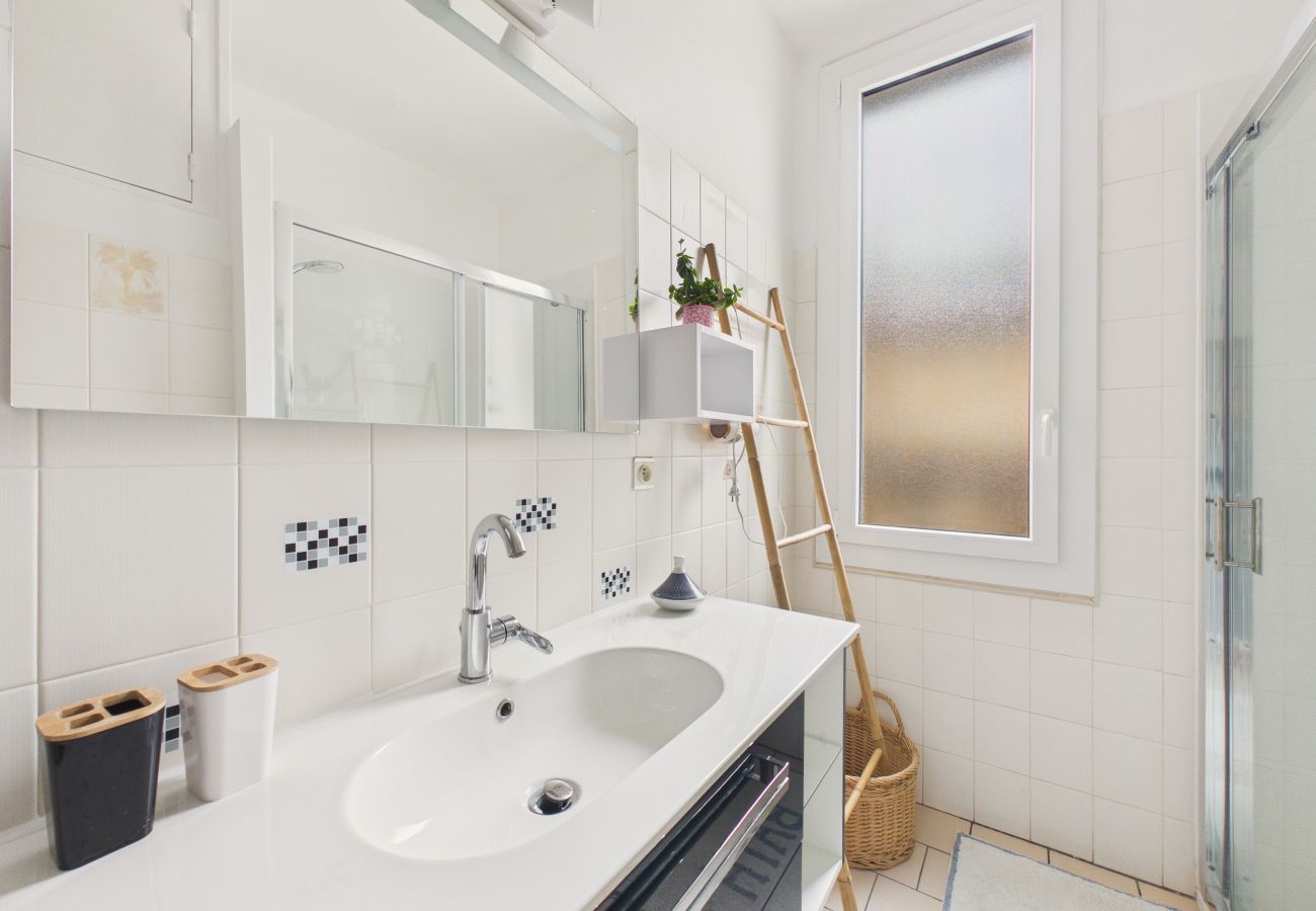 House in Montignac - House for 4 with terrace - Montignac town centre