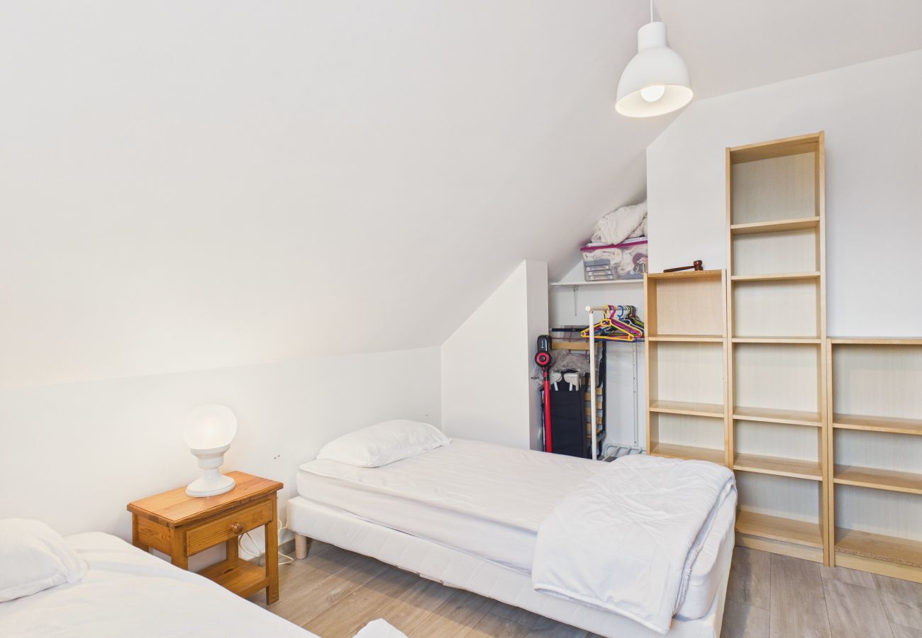 House in Saint-Gildas-de-Rhuys - House for 6 with garden, St Gildas town centre