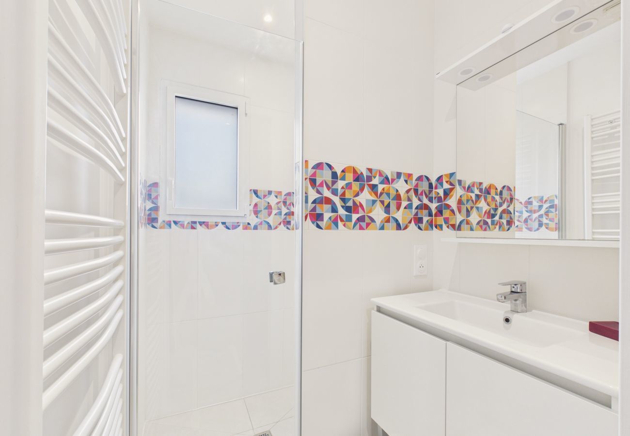 House in Saint-Gildas-de-Rhuys - House for 6 with garden, St Gildas town centre