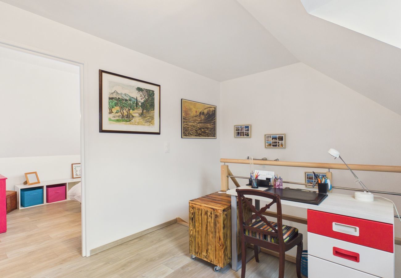 House in Saint-Gildas-de-Rhuys - House for 6 with garden, St Gildas town centre