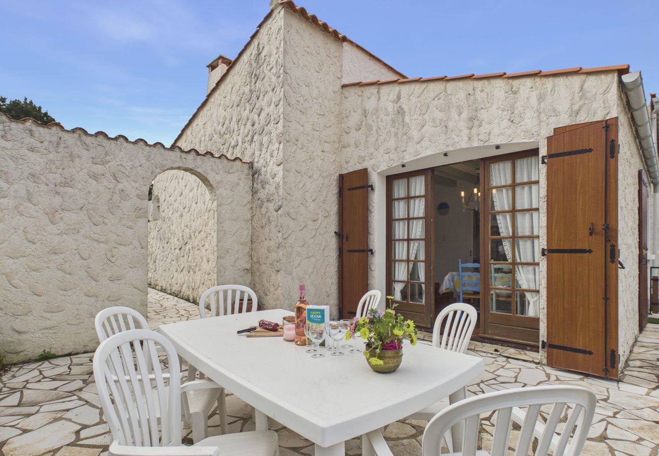 House in Longeville-sur-Mer - House for 6 with garden and terrace