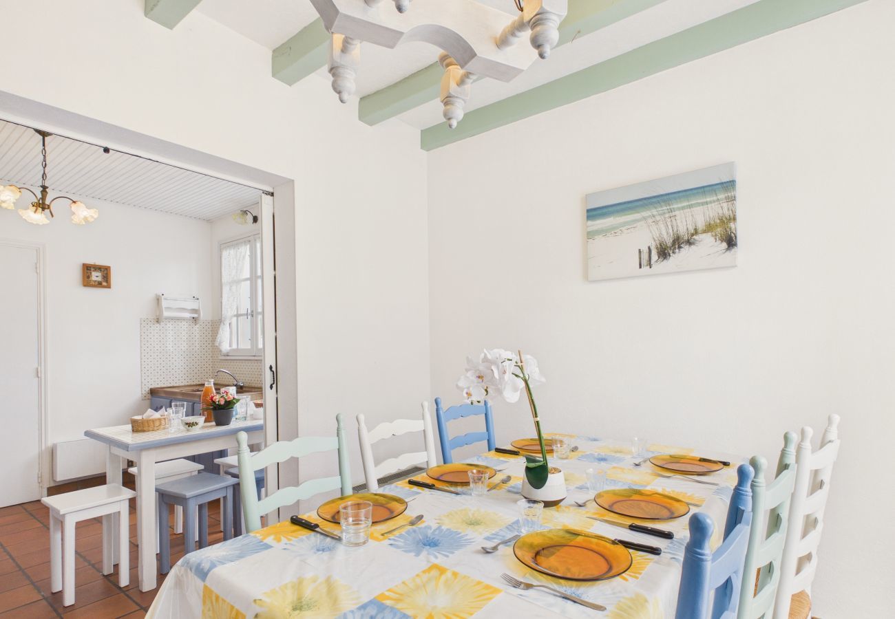 House in Longeville-sur-Mer - House for 6 with garden and terrace